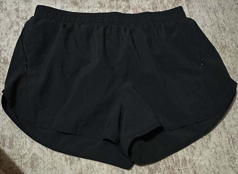 KNOCK OFF Lululemon Athletic Shorts Size 2XL Black Running 2-in-1 Workout.